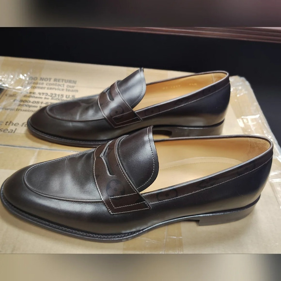 Louis Vuitton Parris size 7.5 Shoes - Picture 2 of 3